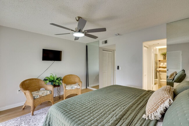 1028 Apollo Beach Blvd Unit SI FL1-ID1623793P