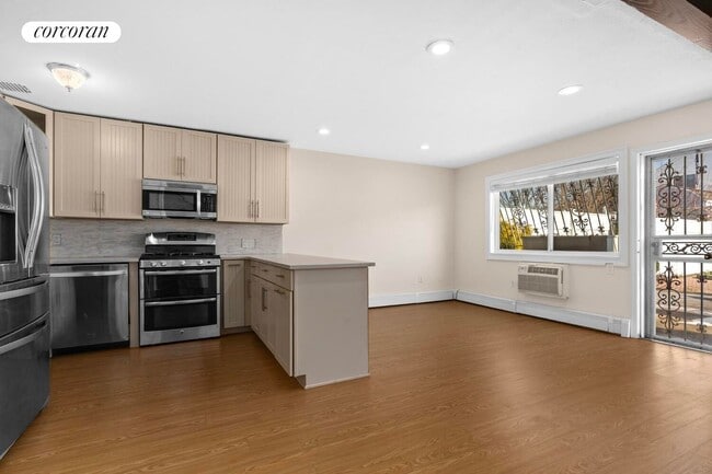 Photo - 336 Howe Ave