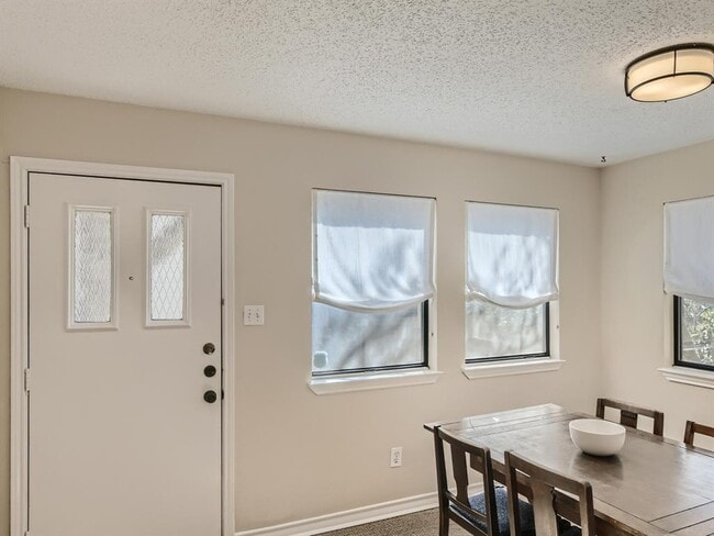 Photo - 1404 Norwalk Ln Unit 213