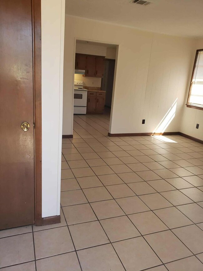 Photo - Duplex Unit Near NAS Pensacola