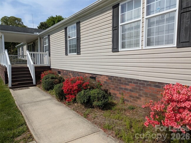 Photo - 338 Weathers Creek Rd