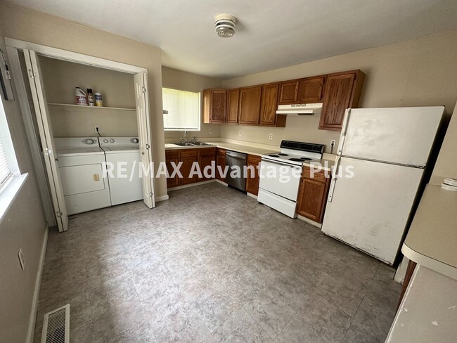 Photo - 9906 Green Bay Rd Apartment Unit B