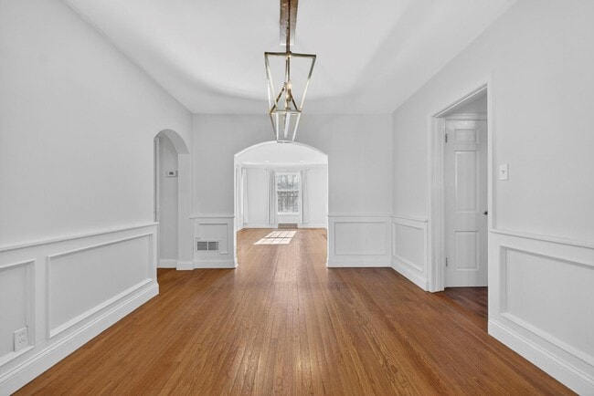 Photo - 8609 Rosalie Ave