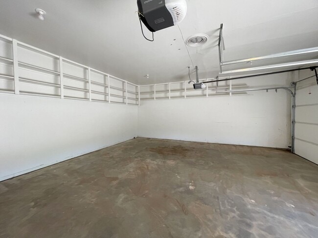 Photo - Country Home (Allows Horses)