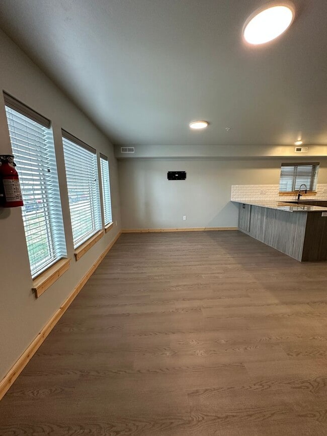 Photo - 2 Bed, 1 Bath at Teton River Flats! $200 OFF FIRST MONTH'S RENT!!!