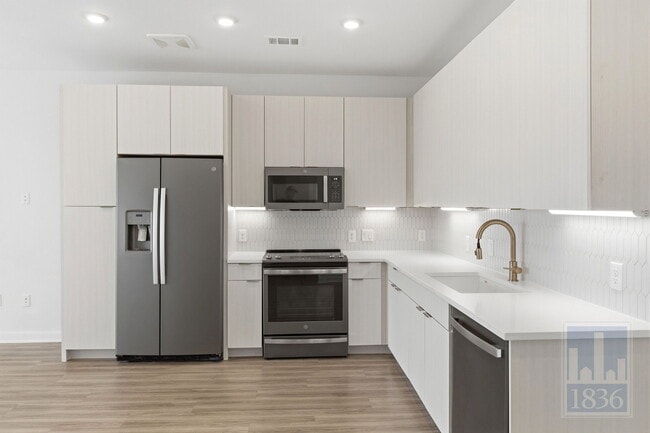 4802 S Congress Ave Unit 514