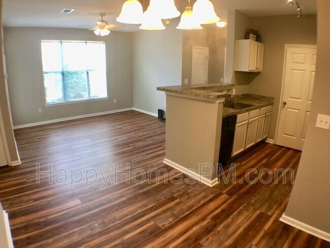 Photo - 45 Sycamore Ave