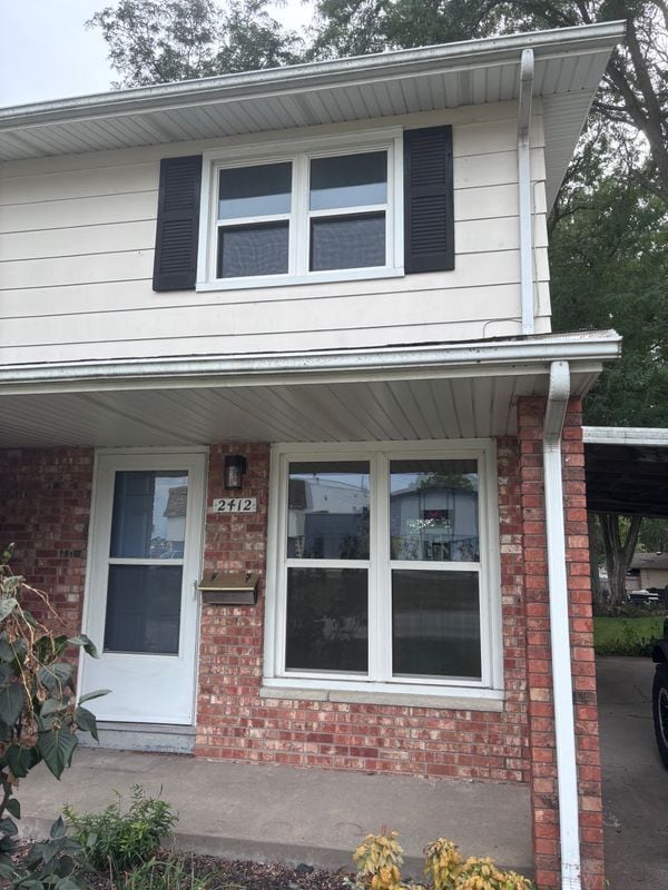 2412 Shaker Ct