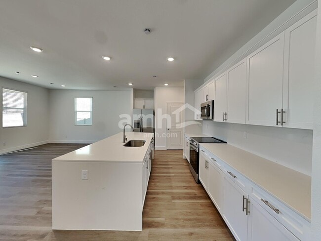 Photo - 5759 Morgans Mile Street