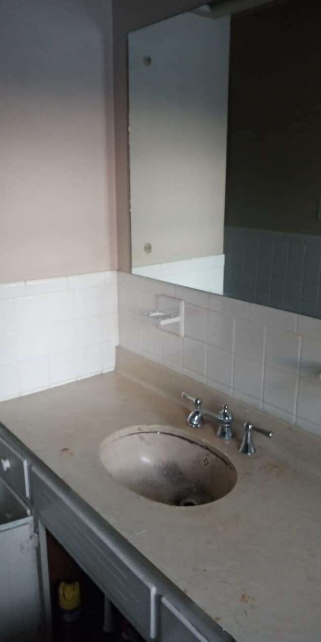 Photo - 468 Sunset Dr Unit B