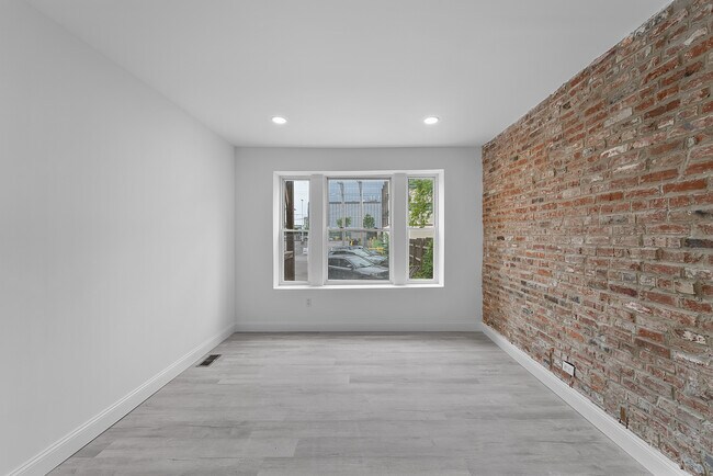 Photo - 4510 Laclede Ave