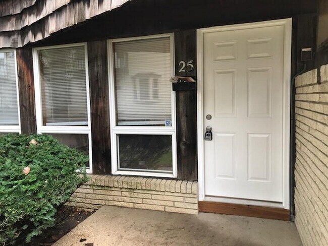 Photo - 25 S Lakewood Garden Ln Condo Unit 25