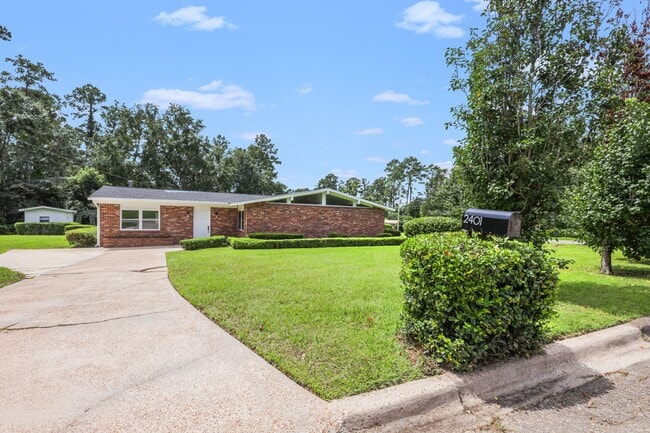 Photo - 2401 Jim Lee Rd