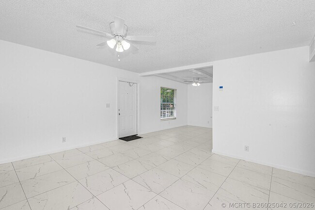 8706 W Sample Rd Unit 4
