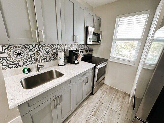 50 Davie Blvd Unit SI ID1503958P