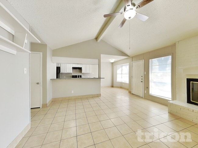 Photo - 2014 Briar Ridge Dr