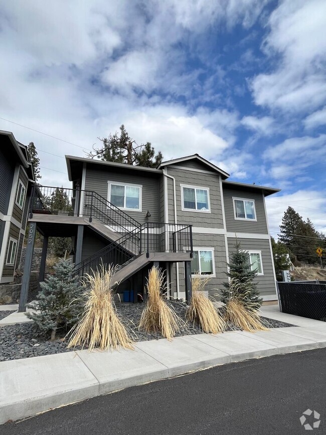 Building Photo - b2076 Unit 1 Rental