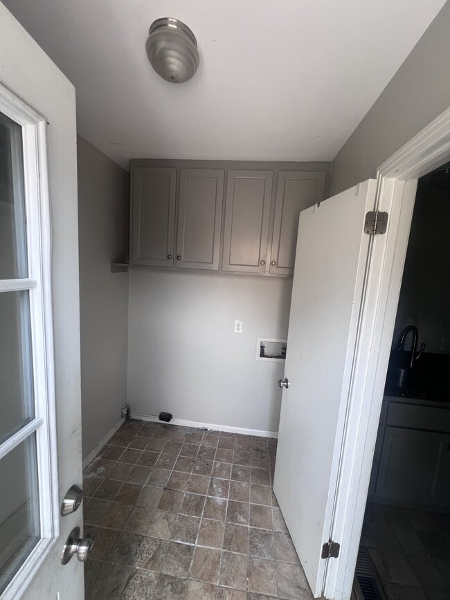 Photo - 5125 Manorwood Ct