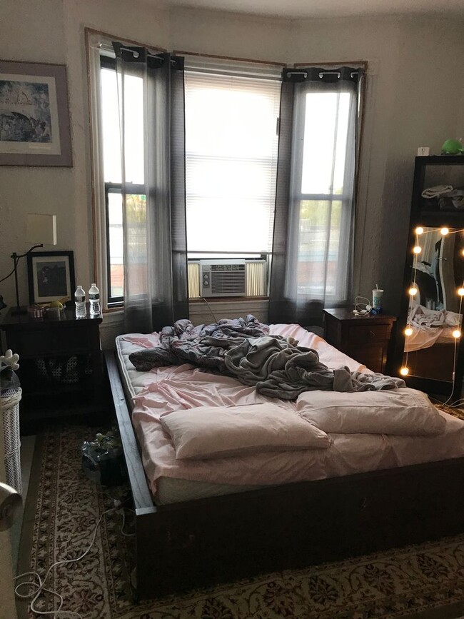 BU great for Group of 4 Students - BU great for Group of 4 Students Rental