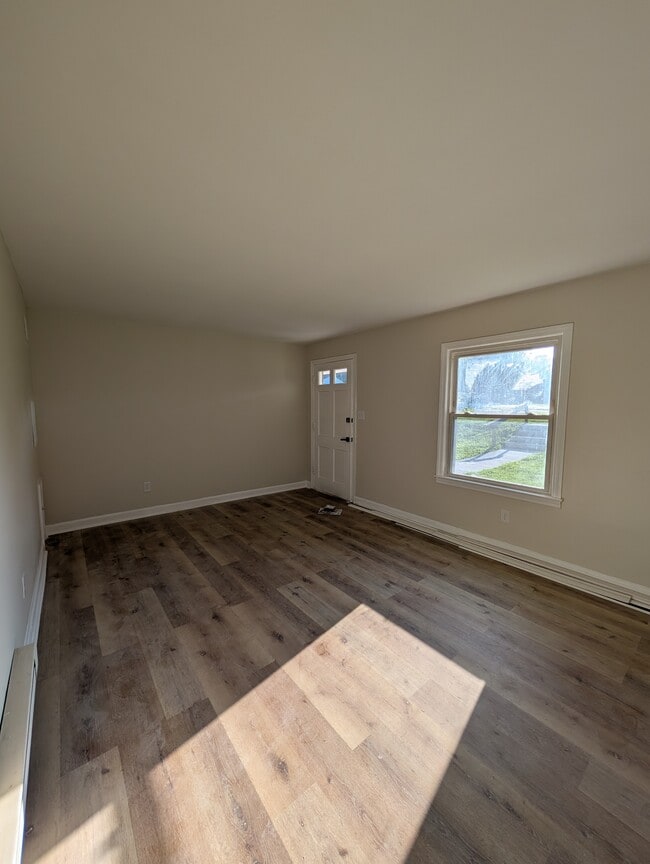 Photo - 3480 Hartford St