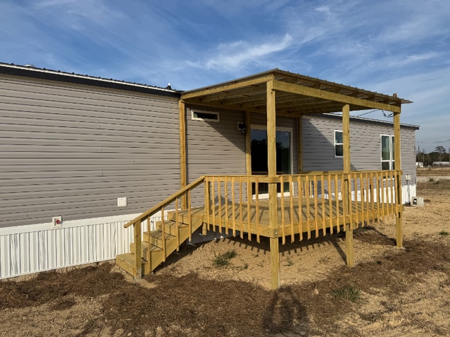 Photo - 262 Patriot Ln