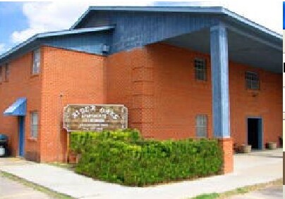 River Oaks Apartments - River Oaks Apartments