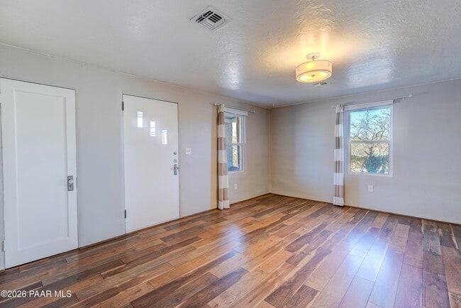 Photo - 639 Dameron Dr