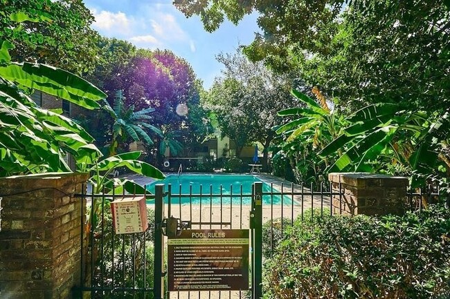 Photo - 10047 Westpark Dr Unidad 46