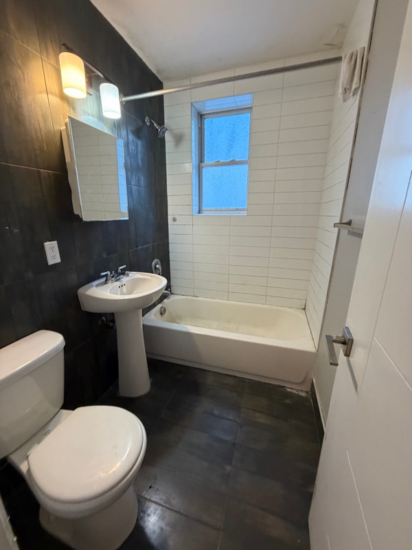 Photo - 106 N Grove St Unit 210