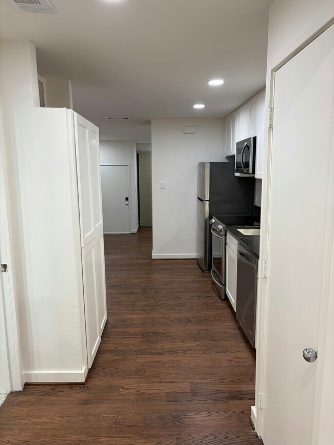 Photo - 4241 Buena Vista St Unidad 14