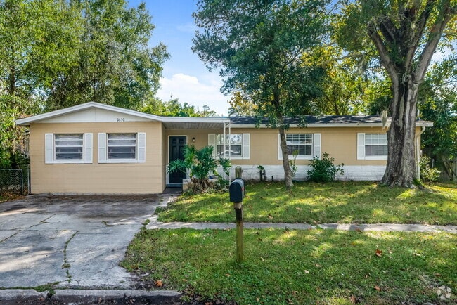Building Photo - 6650 Pinnochio Dr Rental