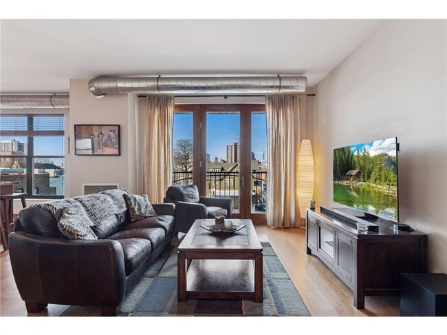 Photo - 15 E Franklin Ave Unit 322