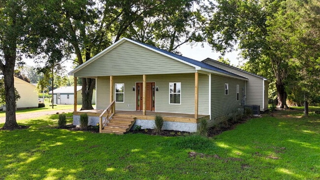 Photo - 2915 Sidonia Rd