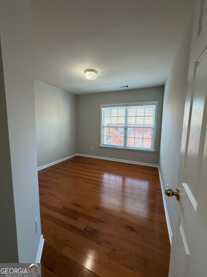 Photo - 11070 Skyway Dr