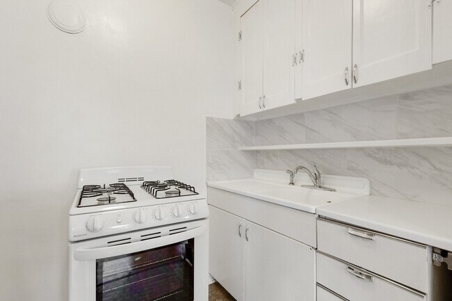 Photo - 1026 Washington Street