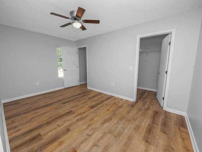 Photo - 2912 E Columbus Dr Unit 3