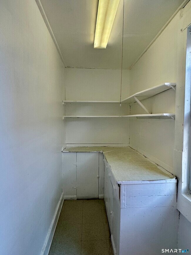 Photo - 512 Broad St