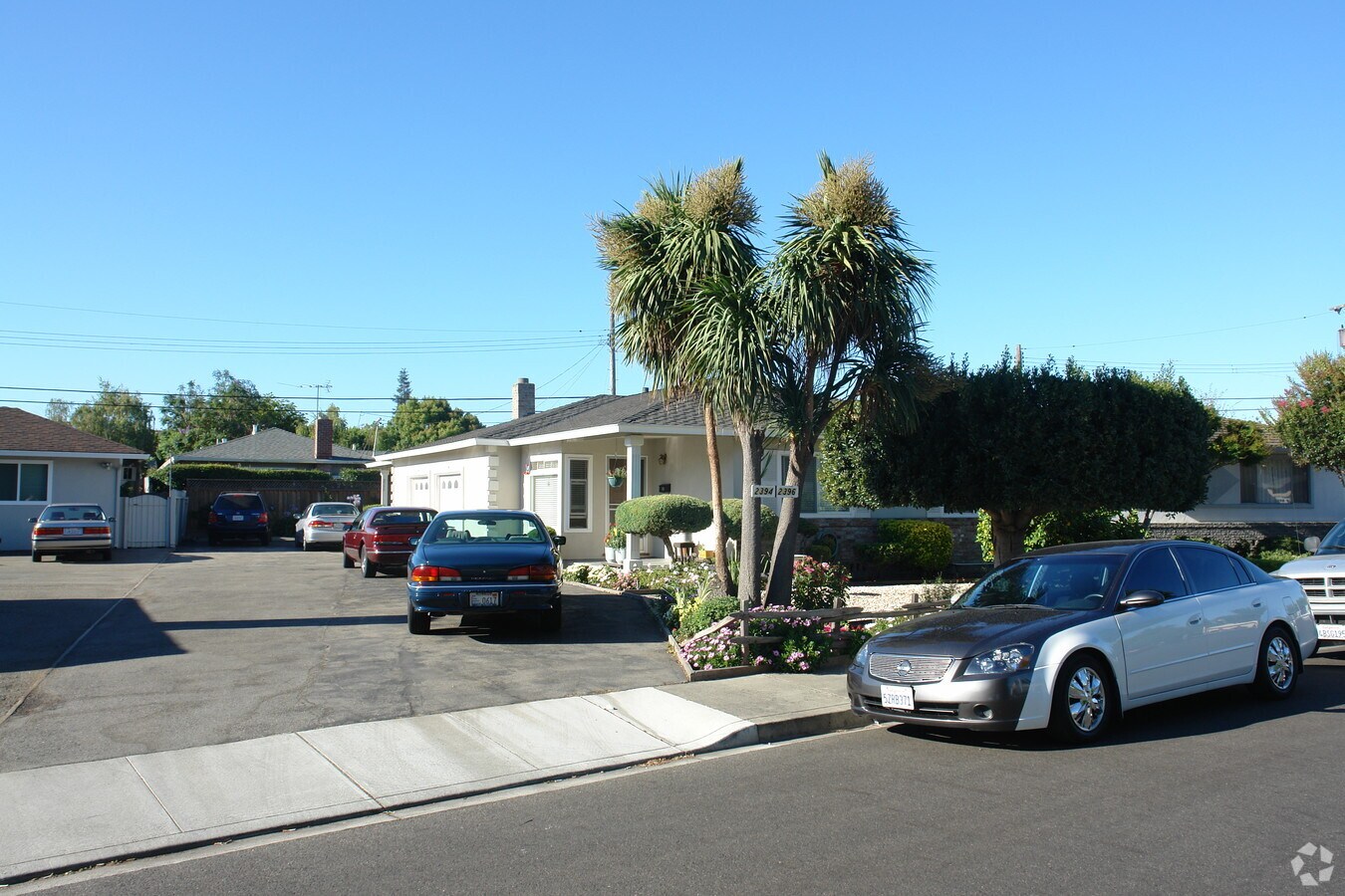 Photo - 2394-2396 Patricia Dr