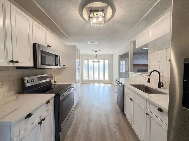 Photo - 5300 Firewood Dr