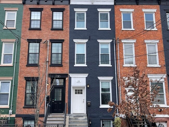 Building Photo - 29 Belmont Ave