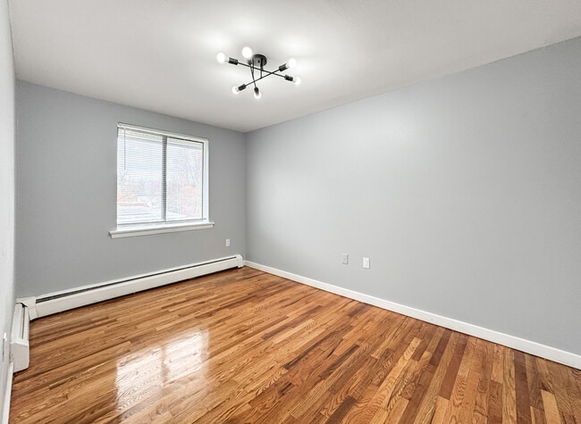 20 Henderson Dr Unit A