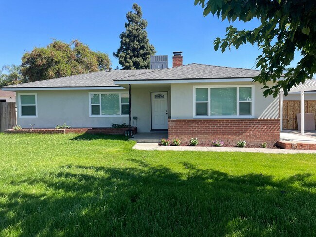 Photo - Oaks Ave 13229 Unit 13229 Oaks Ave