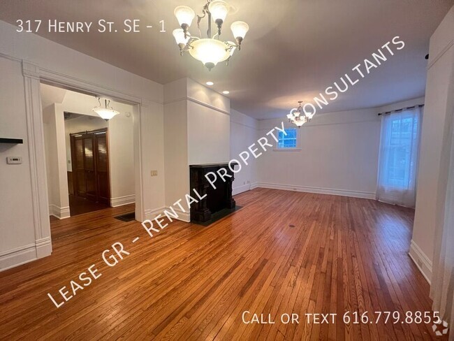 Building Photo - Two Bedroom Spacious Unit 1 Rental