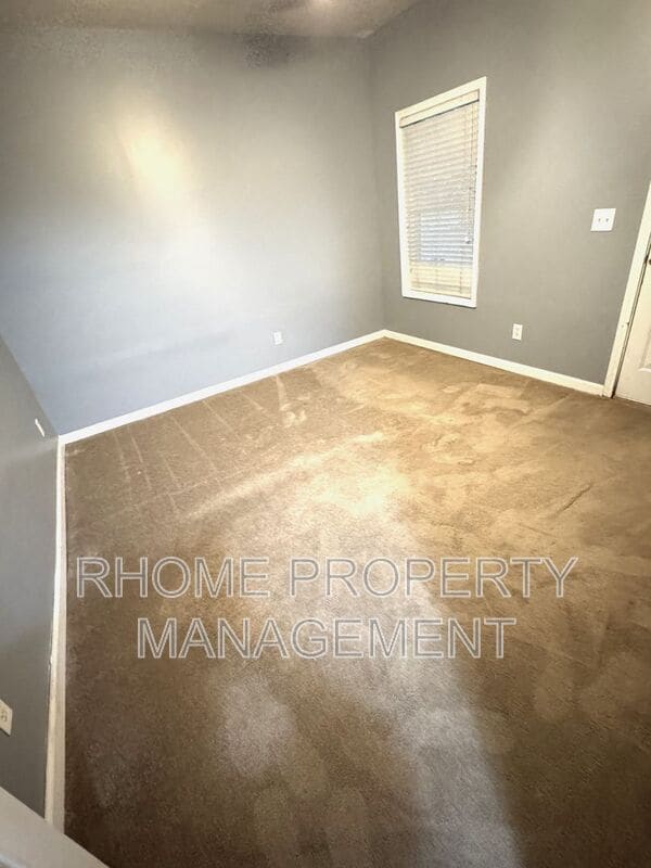 Photo - 756 Celeste Ln