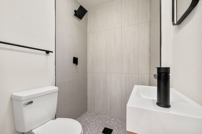 Photo - 706 E Dakota Ave