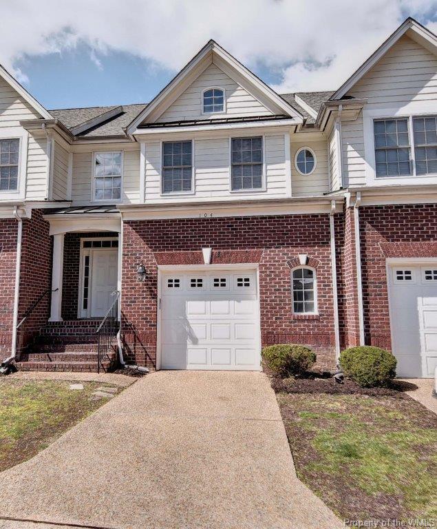 Photo - 104 Chanticleer Ct