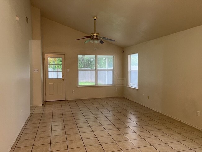 Photo - 1604 Grey Fox Trail