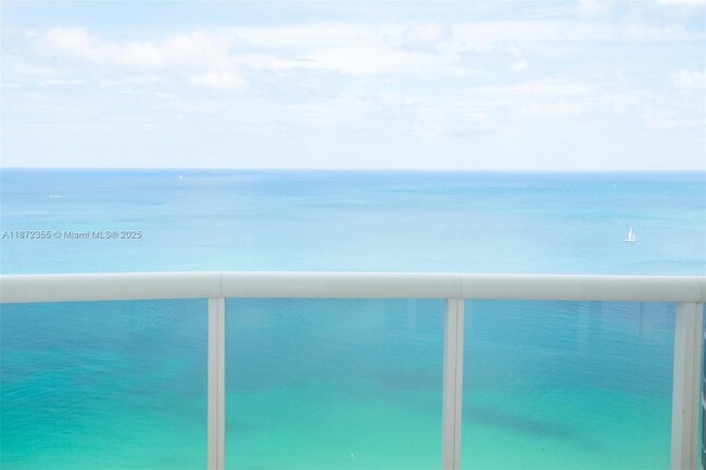 Building Photo - 15811 Collins Ave Unit 3004 Rental