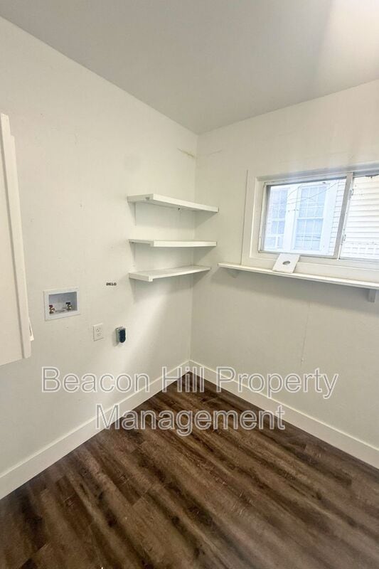 Photo - 6514 Fullerton Ave