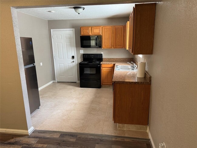 Building Photo - 2213 Isabella St Rental